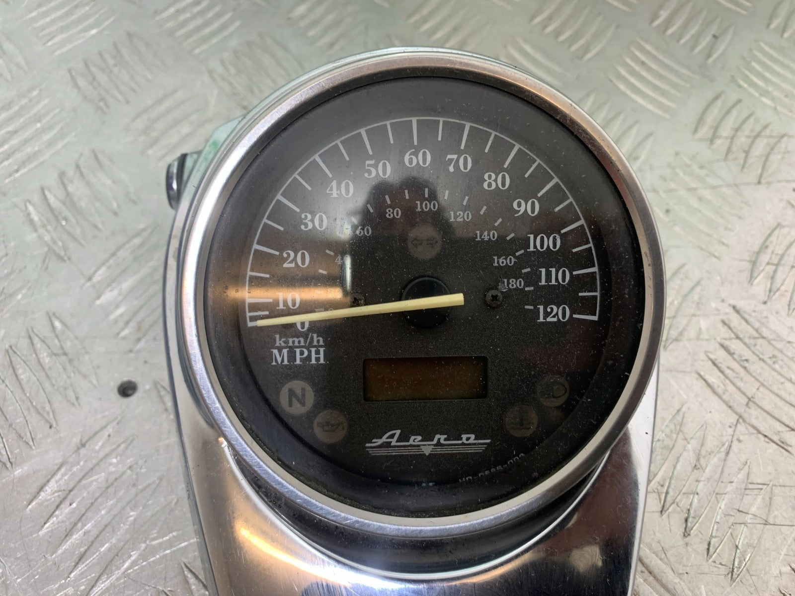 HONDA VT750 SHADOW CLOCKS SPEEDO DASH YEAR 2003-2004 (CMB1265)
