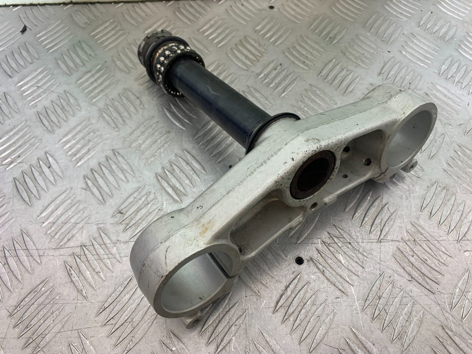 APRILIA TUONO 1000 V4 BOTTOM YOKE   YEAR 2013-2014  (CMB1239)