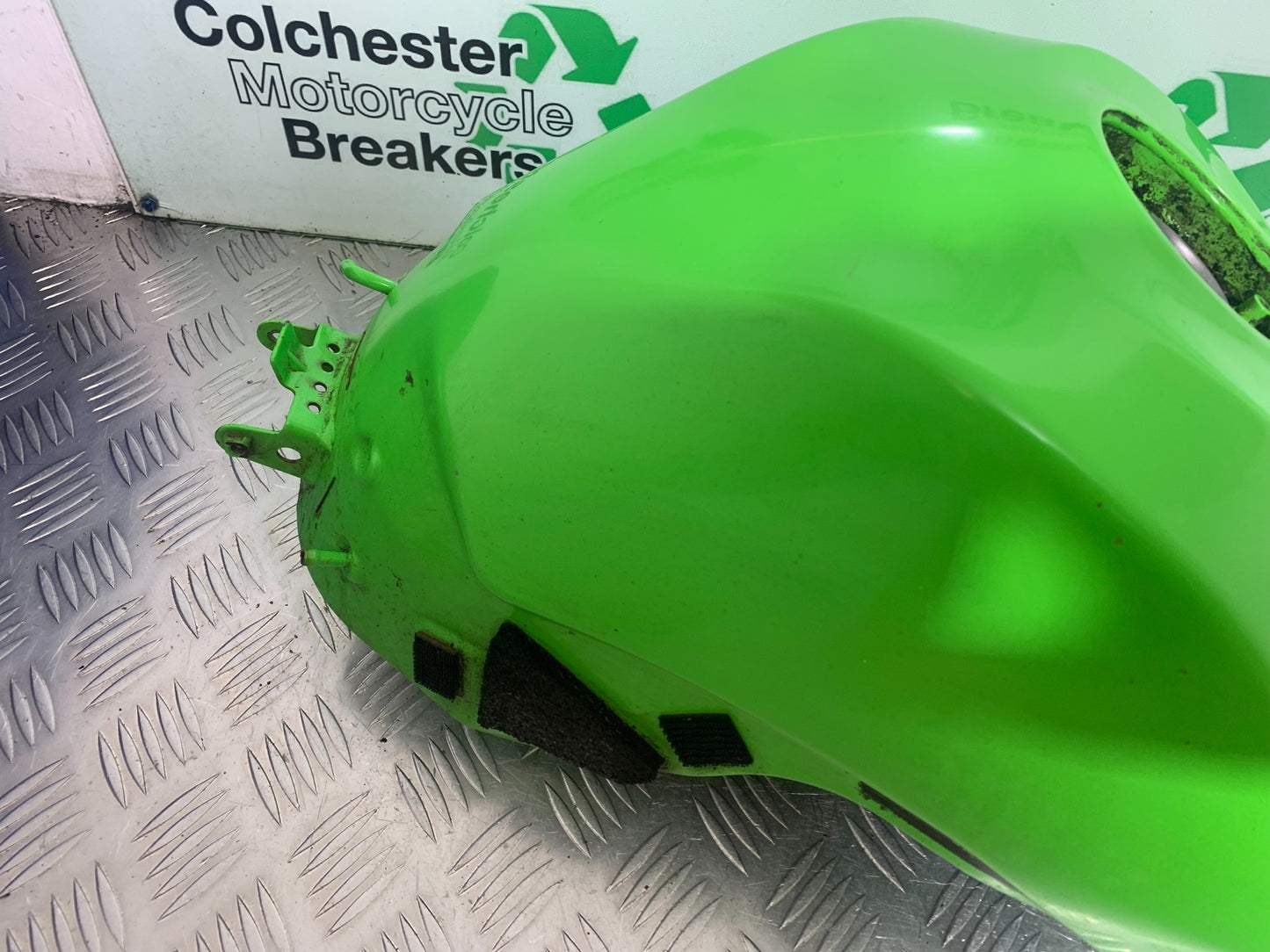 KAWASAKI ZX6R PETROL TANK  YEAR 2009-2012 (CMB1136)
