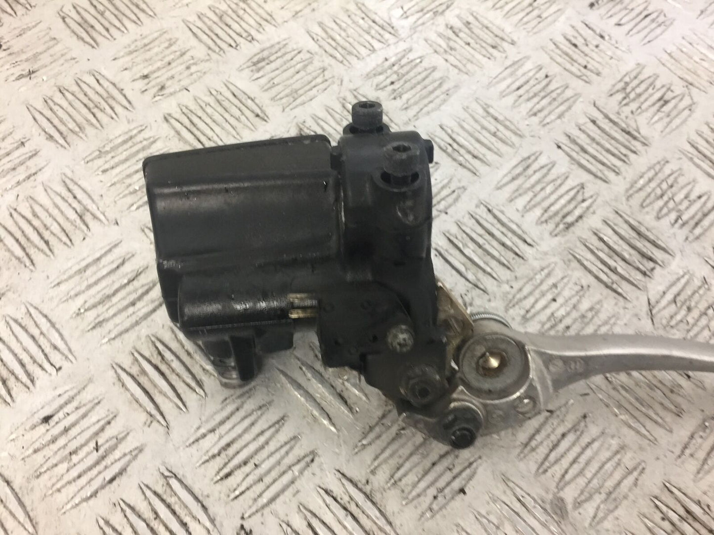 TRIUMPH TIGER 800 FRONT BRAKE MASTER CYLINDER  YEAR 2013 (STOCK 643)