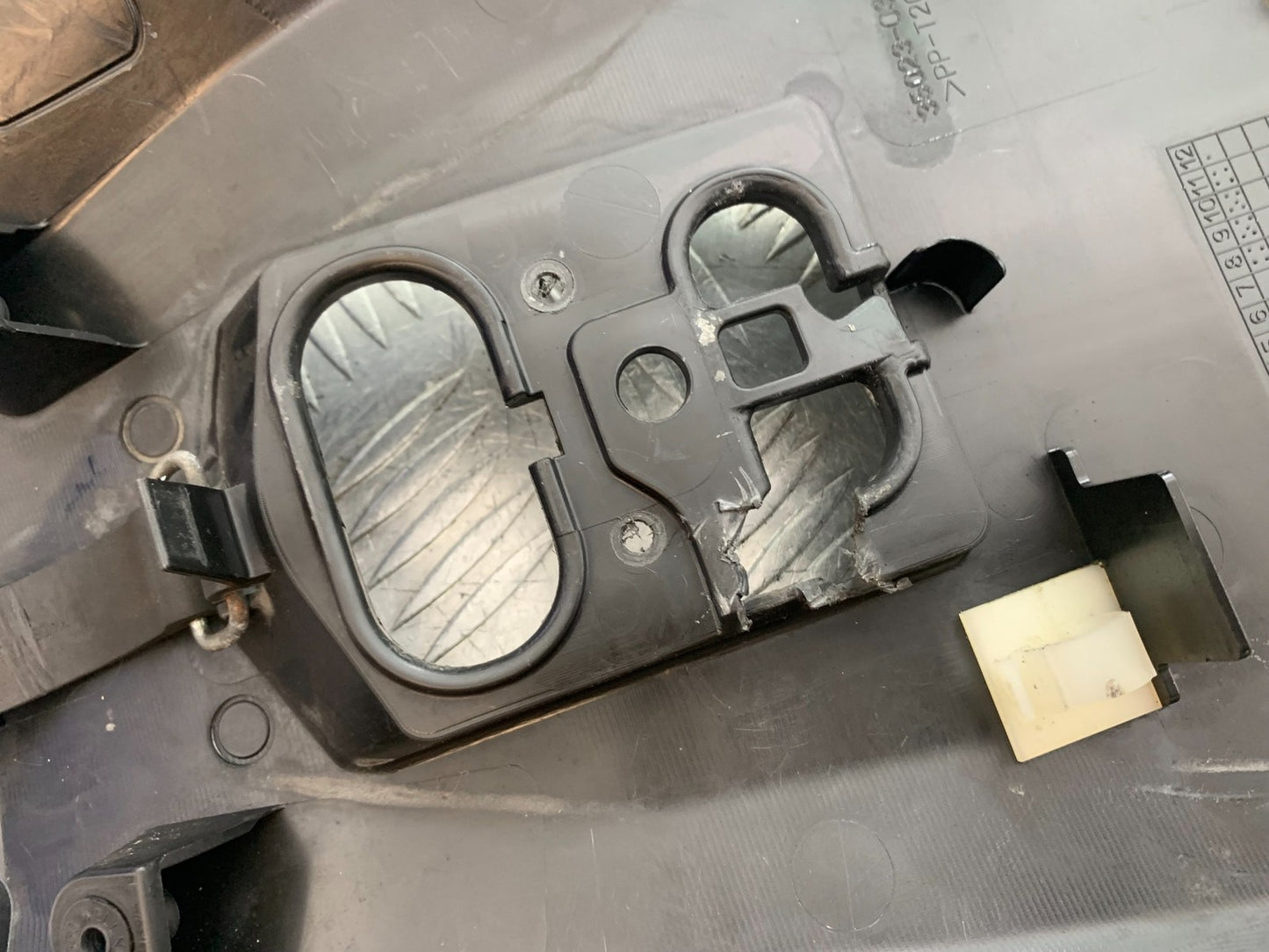 KAWASAKI Z1000 SX UNDERTRAY  YEAR 2014-16 (CMB1264)