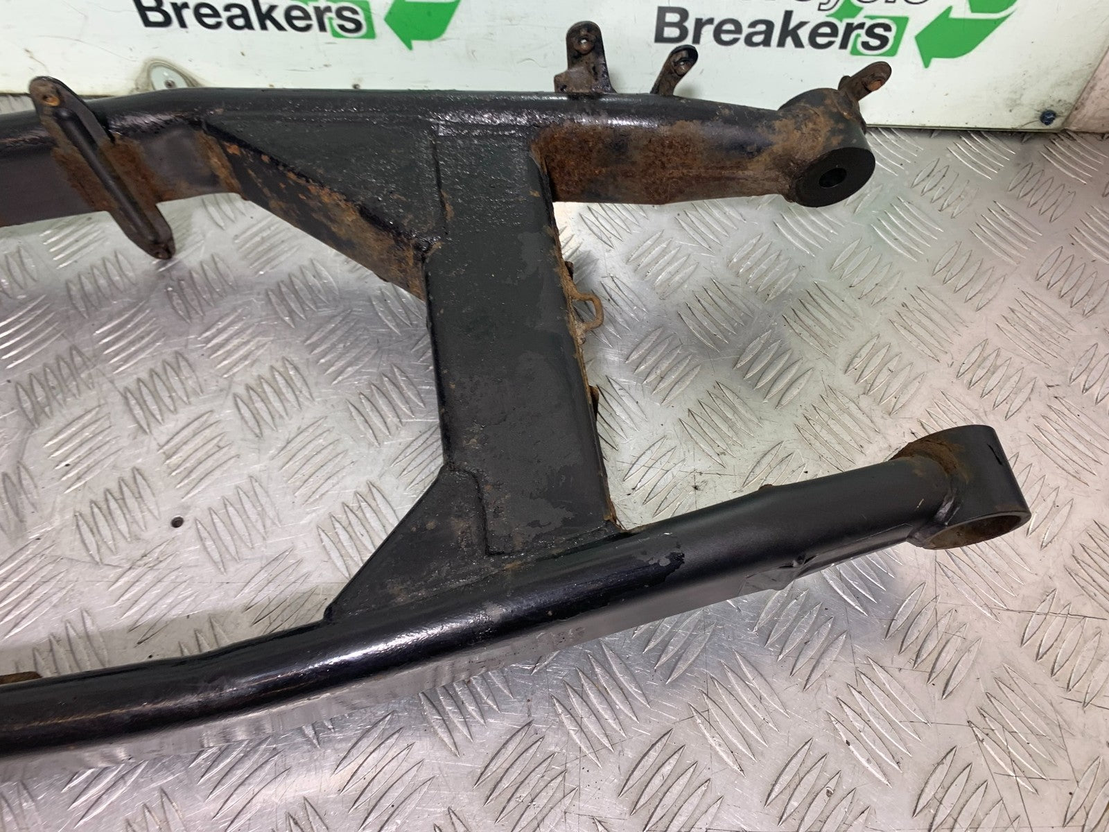 YAMAHA XVS 1300 MIDNIGHT STAR SWINGARM YEAR 2007-16 (CMB1200)