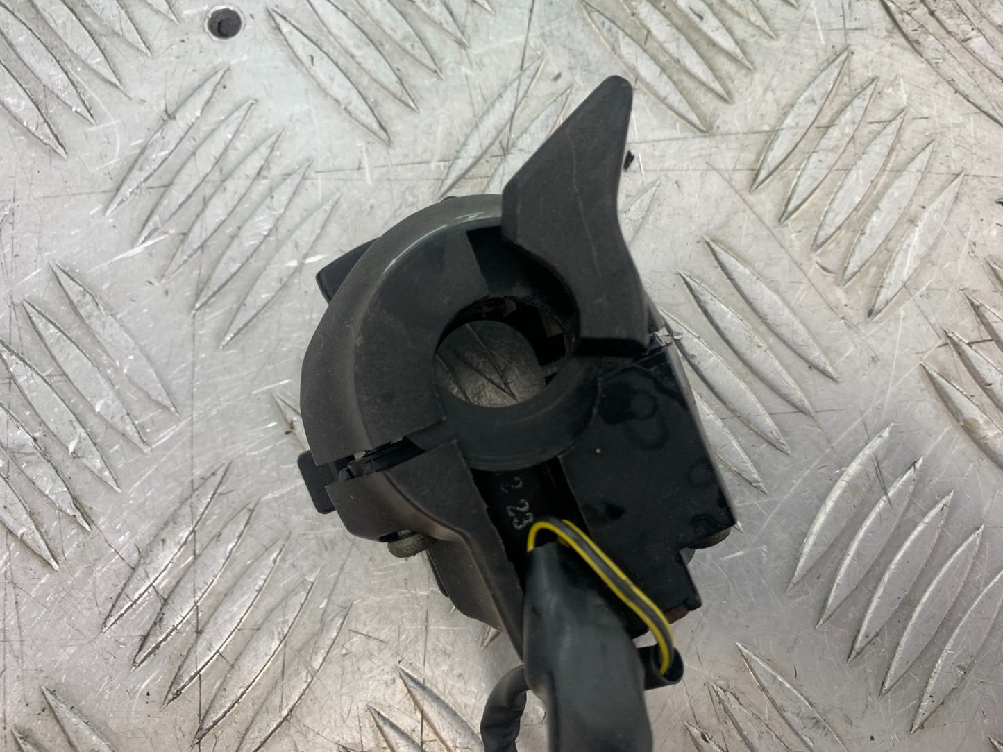 SUZUKI SV650 SV 650 mk1 LEFT SWITCH GEAR   YEAR 1999-2002 (CMB1208)