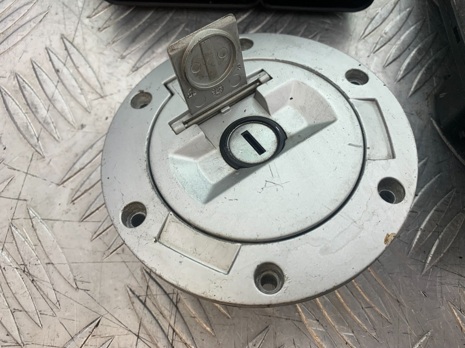 BMW K1300 S K 1300 S ECU LOCKS KEY  YEAR 2009-16 (CMB1216)