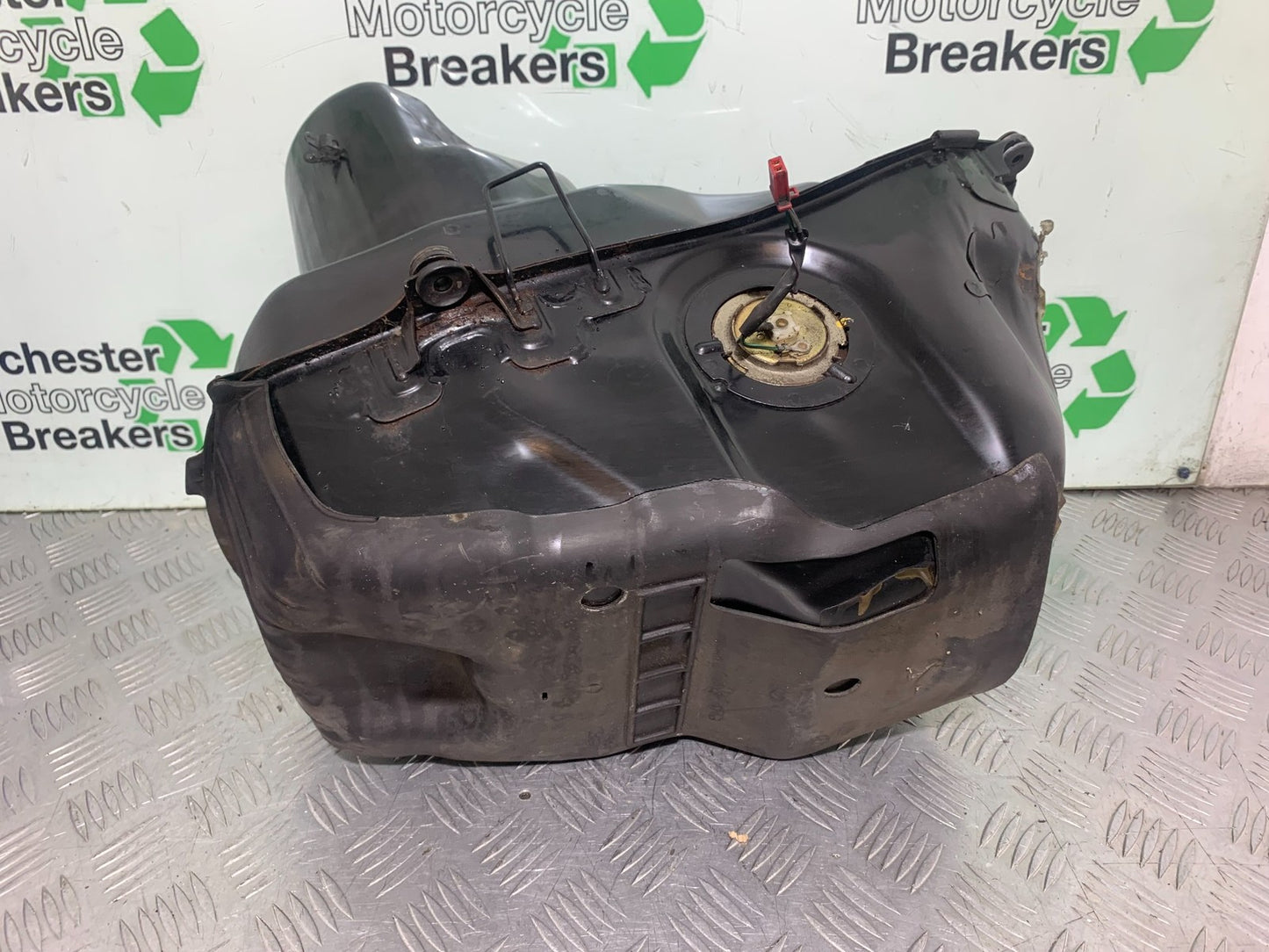 HONDA ST1100 PAN EUROPEAN PETROL TANK  YEAR 1993-2001 (CMB1195)
