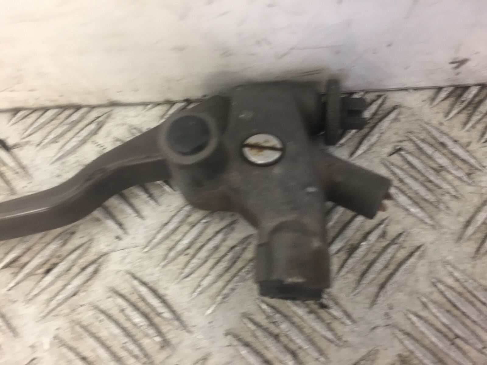 HONDA NT650 V DEAUVILLE CLUTCH LEVER AND BRACKET  YEAR 2000 (STOCK NO 336)
