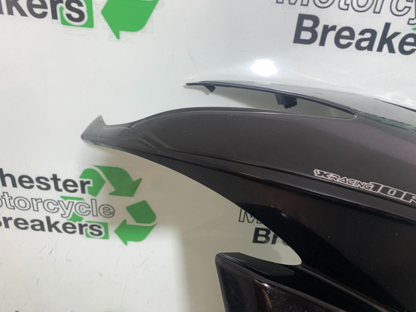 KAWASAKI ZX10R ZX10 R LEFT FAIRING PANEL  2008-2010 (CMB1206)