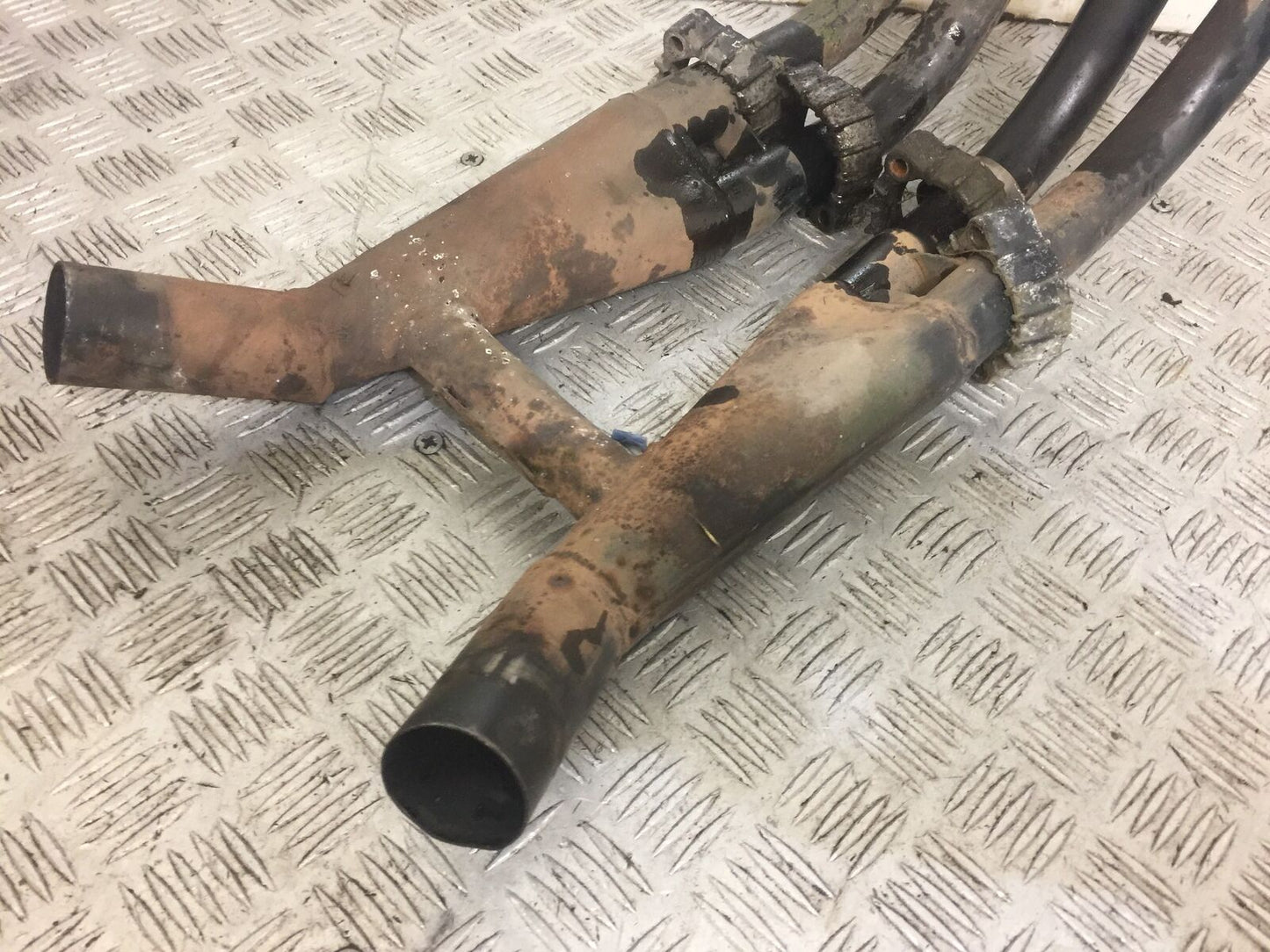 YAMAHA FJ1200 FJ 1200 EXHAUST   YEAR 1988 (STOCK 653)