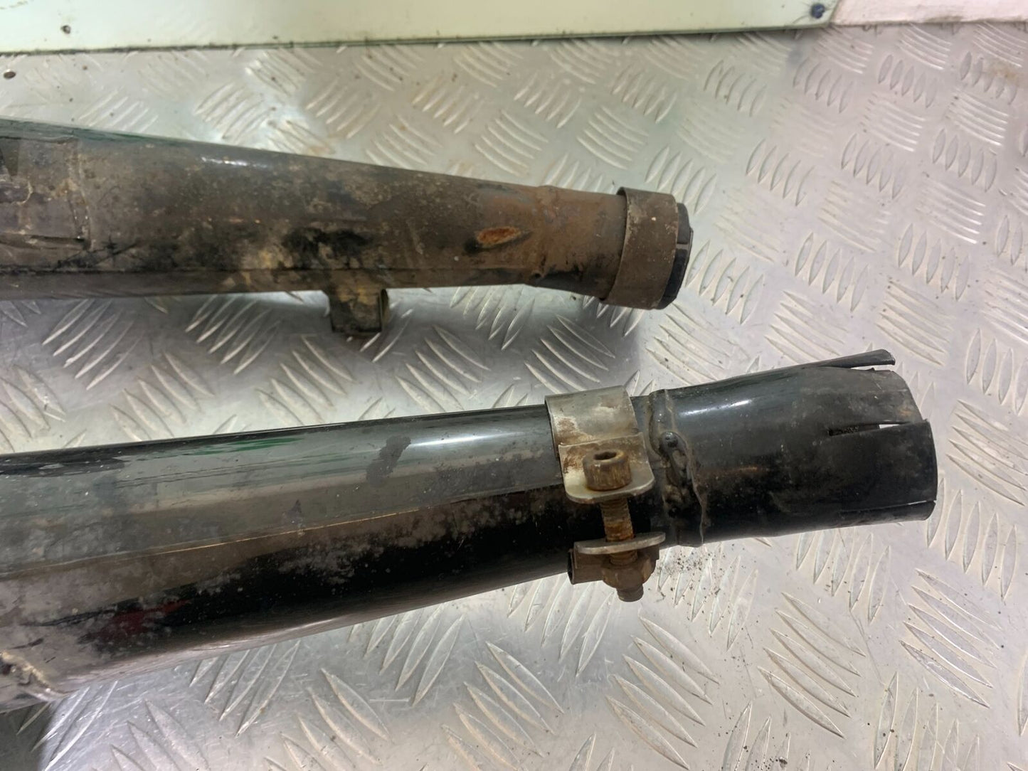 YAMAHA FJ1100 FJ 1100 MOTAD N-ETA SILENCERS YEAR 1984-1985 (CMB1101)