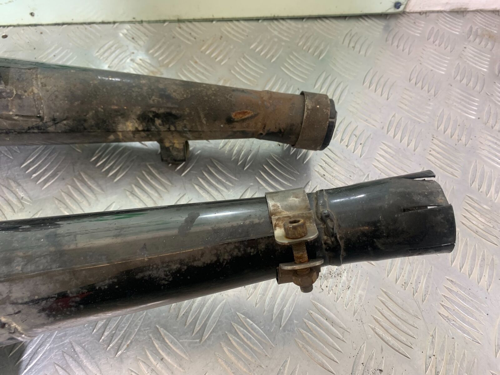 YAMAHA FJ1100 FJ 1100 MOTAD N-ETA SILENCERS YEAR 1984-1985 (CMB1101)