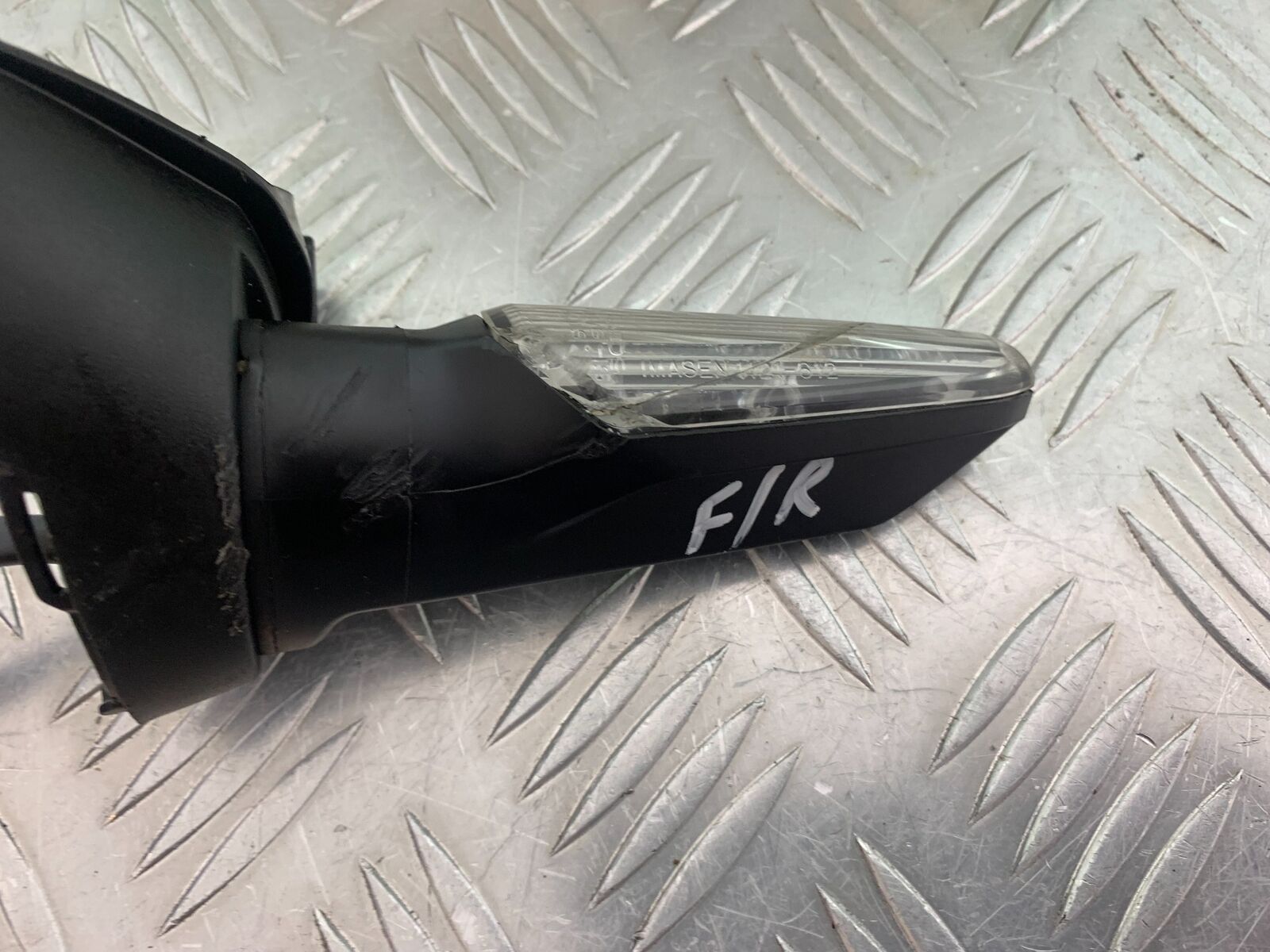 HONDA CRF1000 (DCT) AFRICA TWIN FRONT RIGHT INDICATOR    YEAR 2017 (CMB1030)