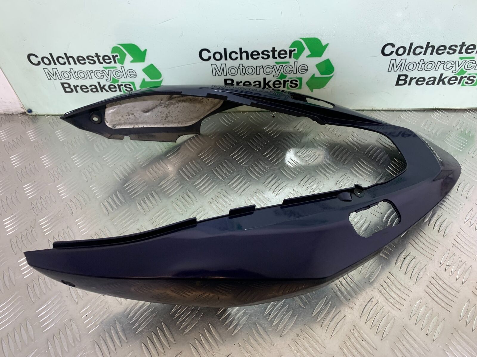 HONDA VFR800 VFR 800 V-TEC TAIL PIECE   YEAR 2002 -09 (CMB1012)