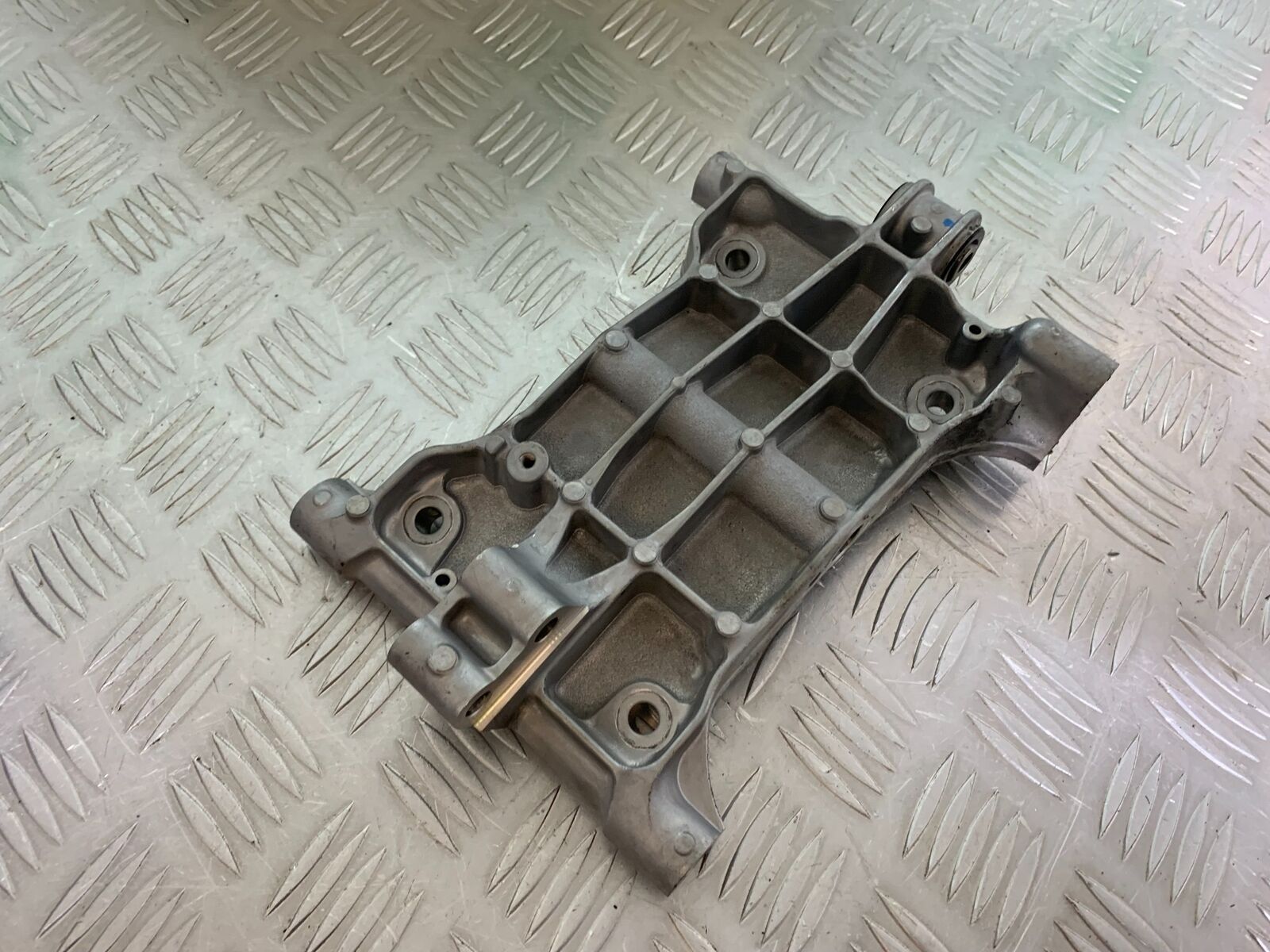 KAWASAKI NINJA 400 EX 400 ENGINE BRACKET  YEAR 2024 (CMB1075)