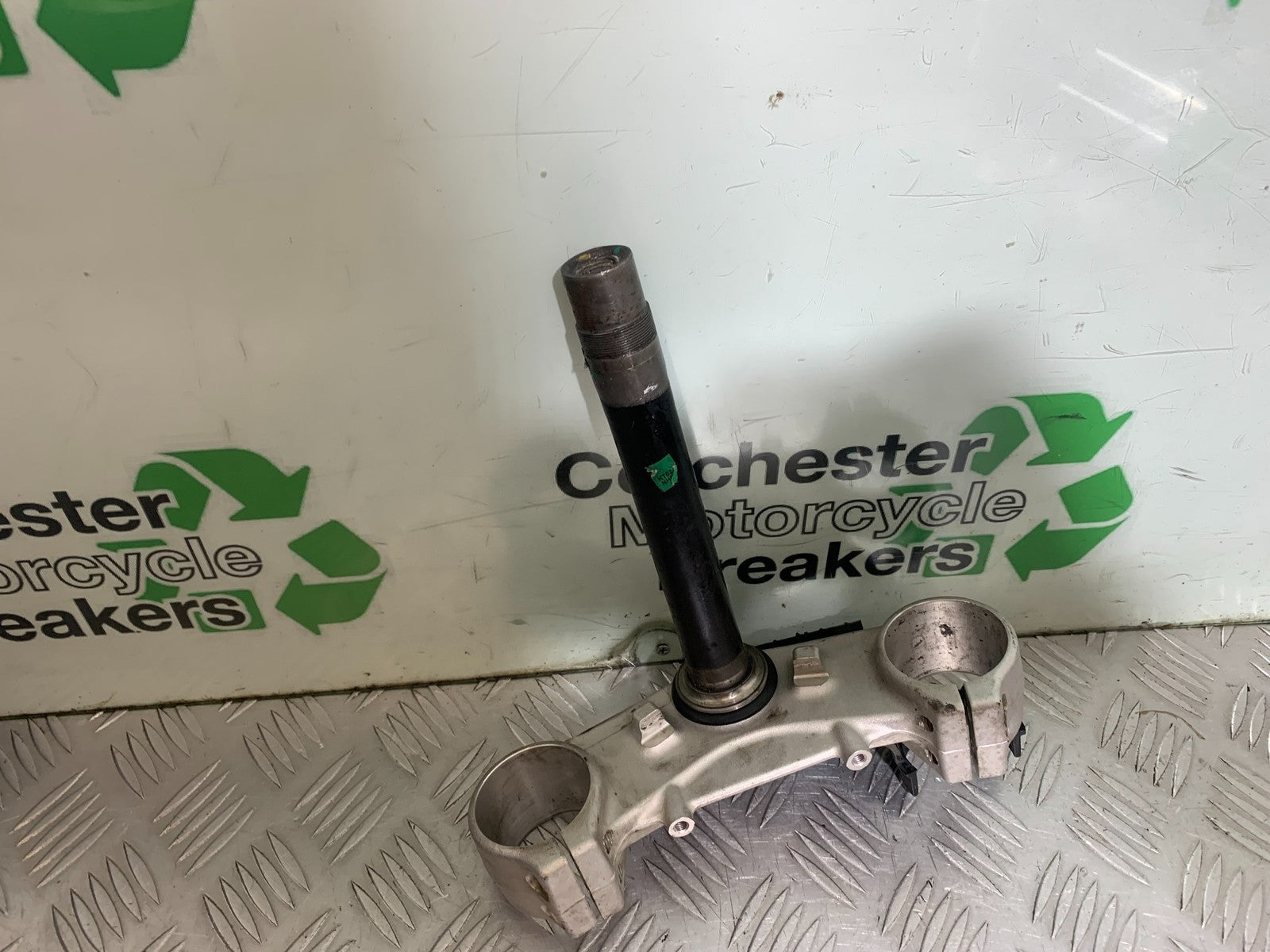 KTM DUKE 125 BOTTOM YOKE  YEAR 2012-2016 (CMB1317)
