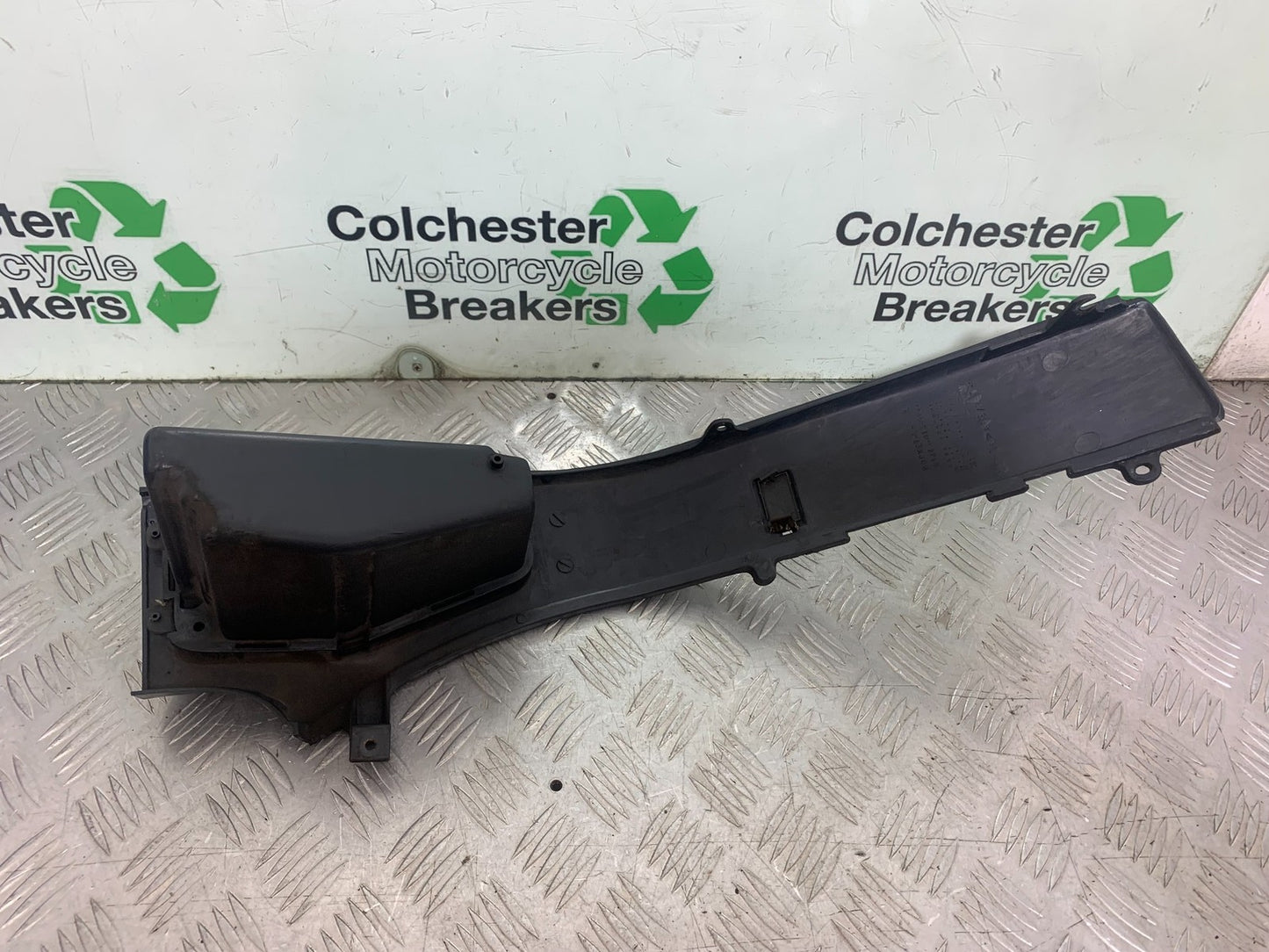 HONDA ST1100 PAN EUROPEAN LEFT SIDE TRIM AND LID   YEAR 1993-2001 (CMB1195)