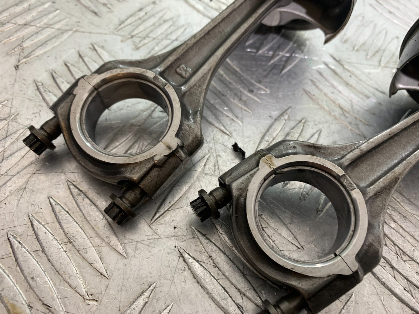 MV AGUSTA 675 F3 2 X CON RODS AND PISTONS  YEAR 2012-2016 (CMB1302)