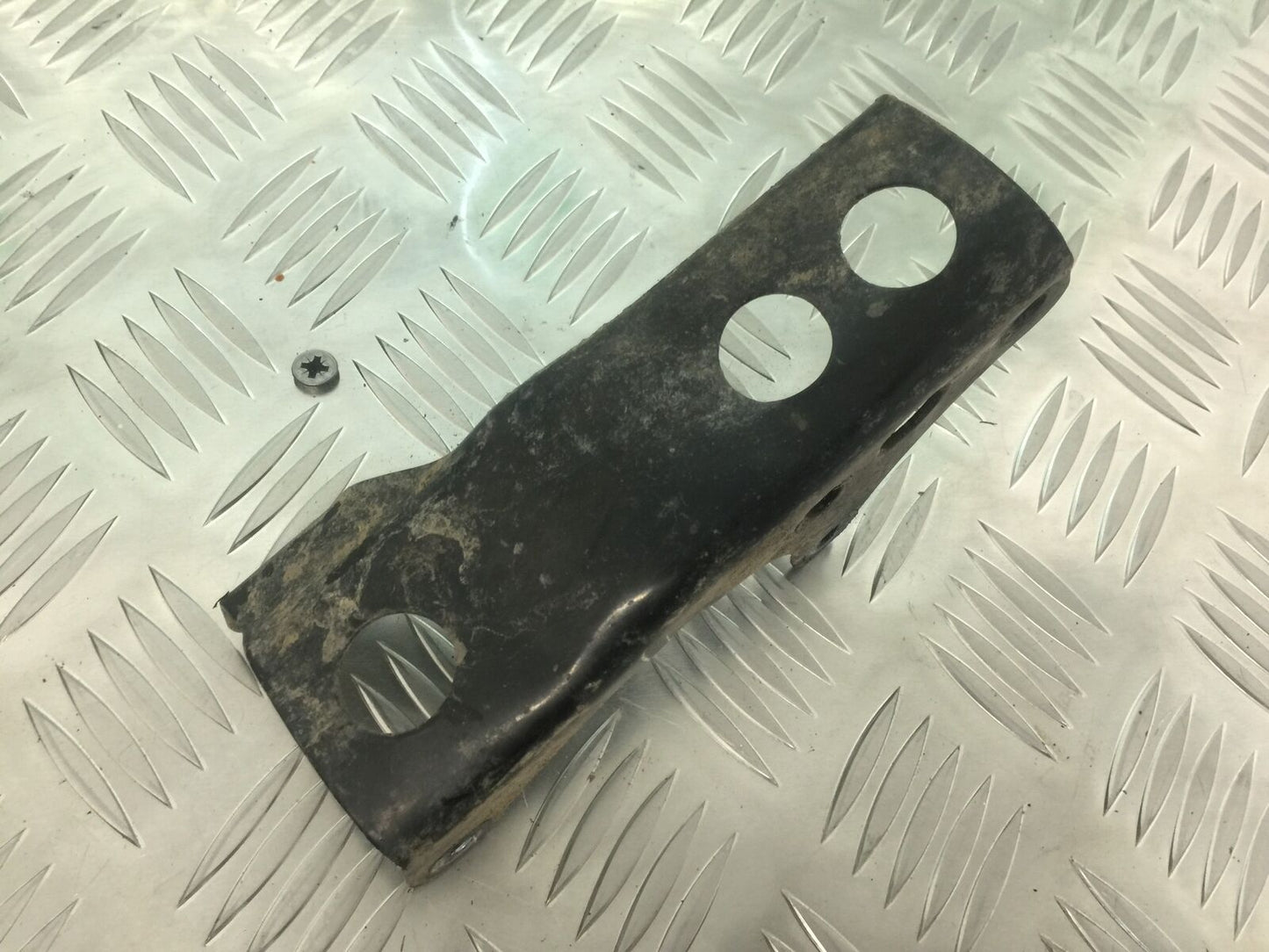 MUTT MONGREL 125 ENGINE BRACKET  YEAR 2016-2020 (STOCK 910)
