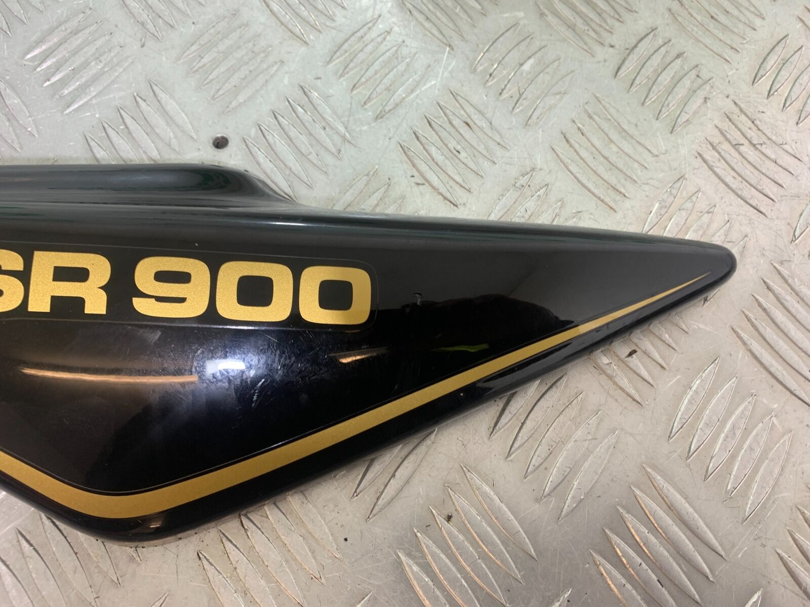 YAMAHA XSR900 XSR 900 LEFT SIDE PANEL  YEAR 2021-2022 (CMB1073)