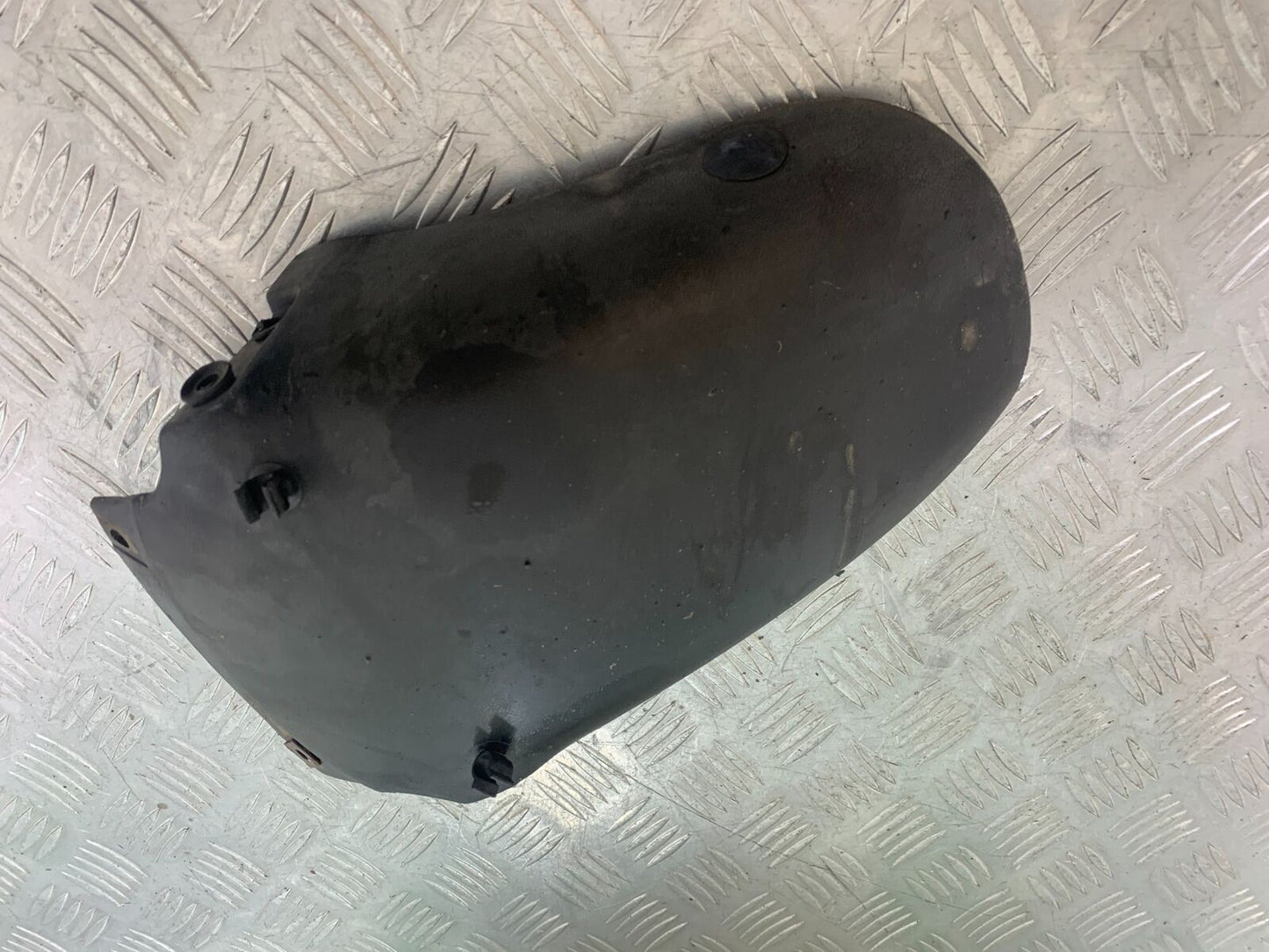 TRIUMPH 955i SPRINT ST FRONT MUDGUARD   YEAR 1999-2004 (CMB1124)