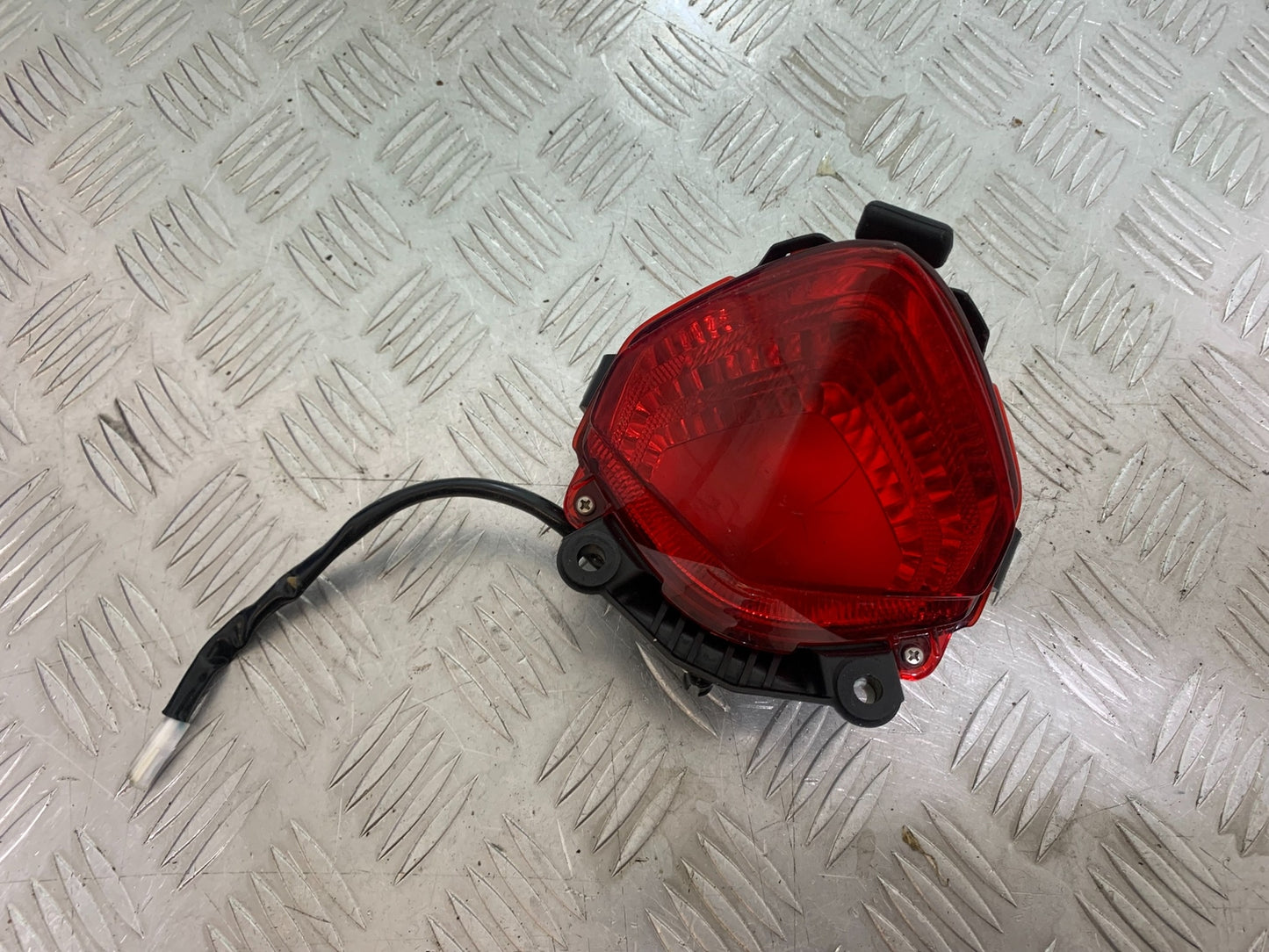 HONDA CBR500R CBR 500 R REAR LIGHT  YEAR 2012-16 (CMB1151)