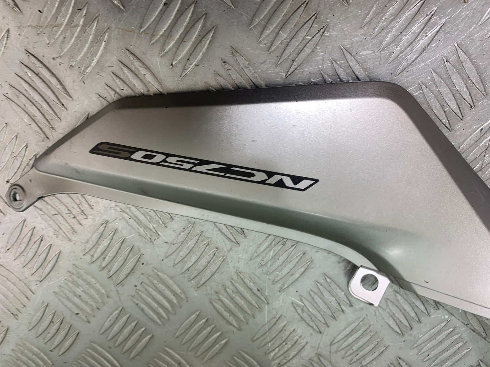 HONDA NC750 NC 750 S LEFT SEAT PANEL   2016-2020 (CMB1146)