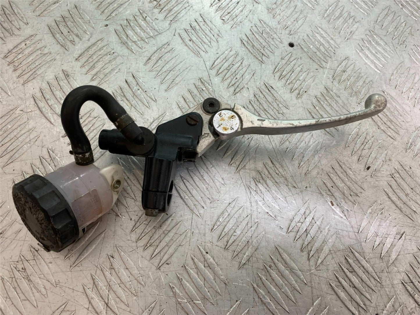 TRIUMPH 955I SPRINT RS FRONT MASTER CYLINDER   YEAR 1999-03 (CMB1313)