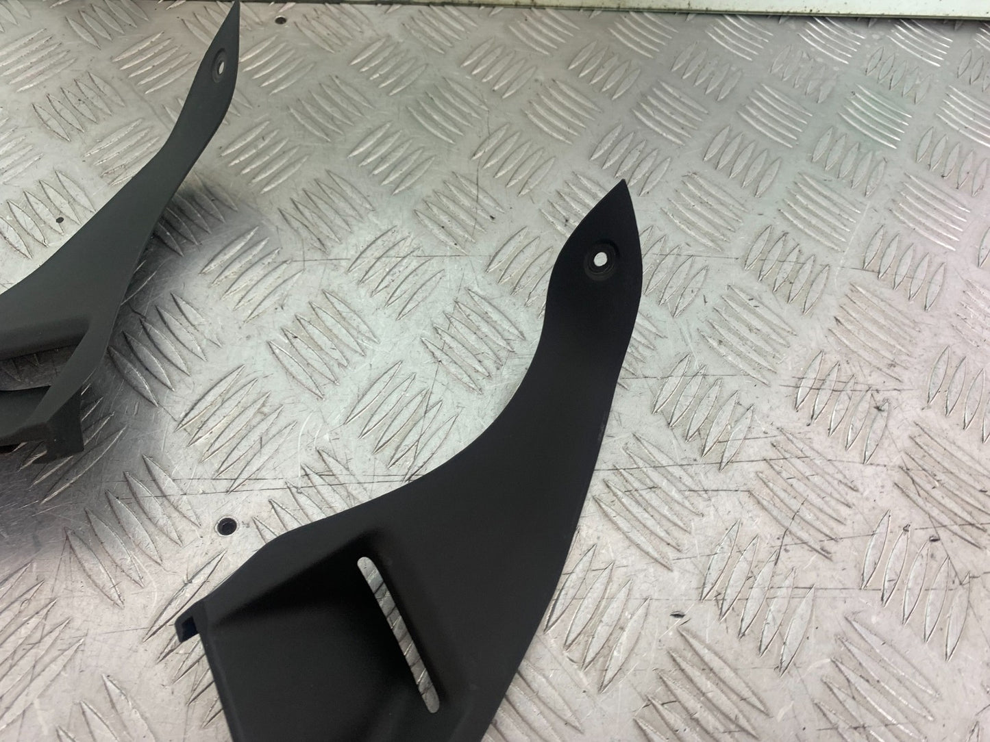 BMW K1300 S K 1300 S LEFT AND RIGHT TOP FAIRING INFILLS YEAR 2009-16 (CMB1216)