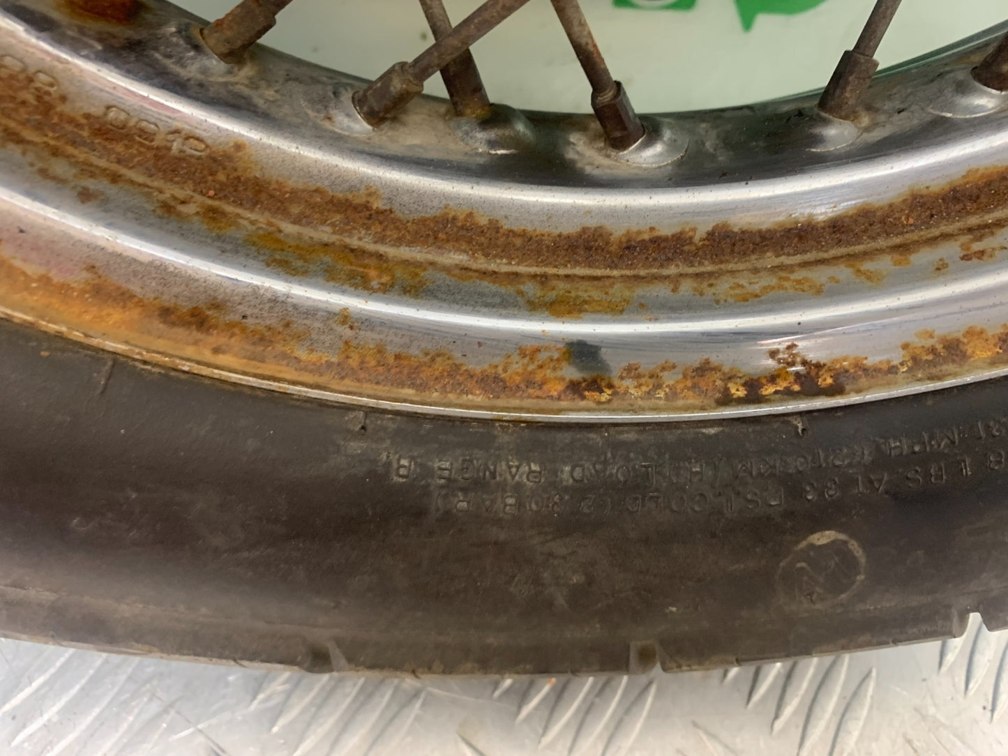 YAMAHA XV535 XV 535 VIRAGO REAR WHEEL (GOOD TYRE)   YEAR 1994-02 (CMB1162)