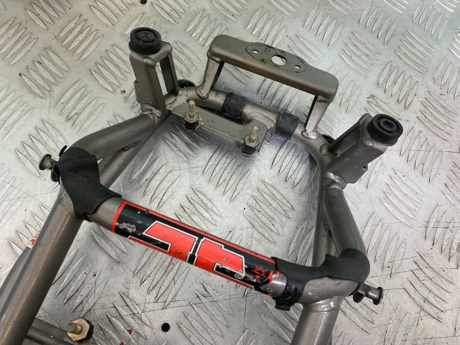 DUCATI 996 SPS 748 916 998 REAR SUBFRAME 1999-2000 (CMB1209)