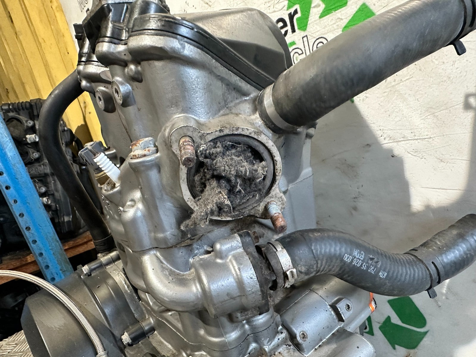 KTM 690 DUKE R LC4 ENGINE YEAR 2012-2015  (CMB1180)