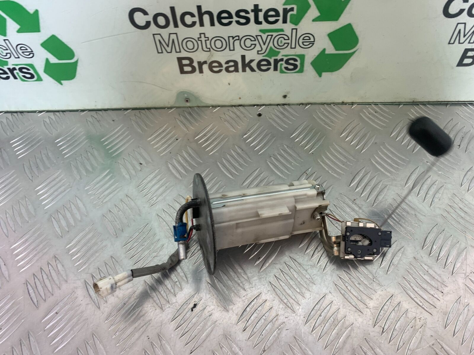 SUZUKI DL 650 V-STROM PETROL PUMP YEAR 2016 (STOCK 996)
