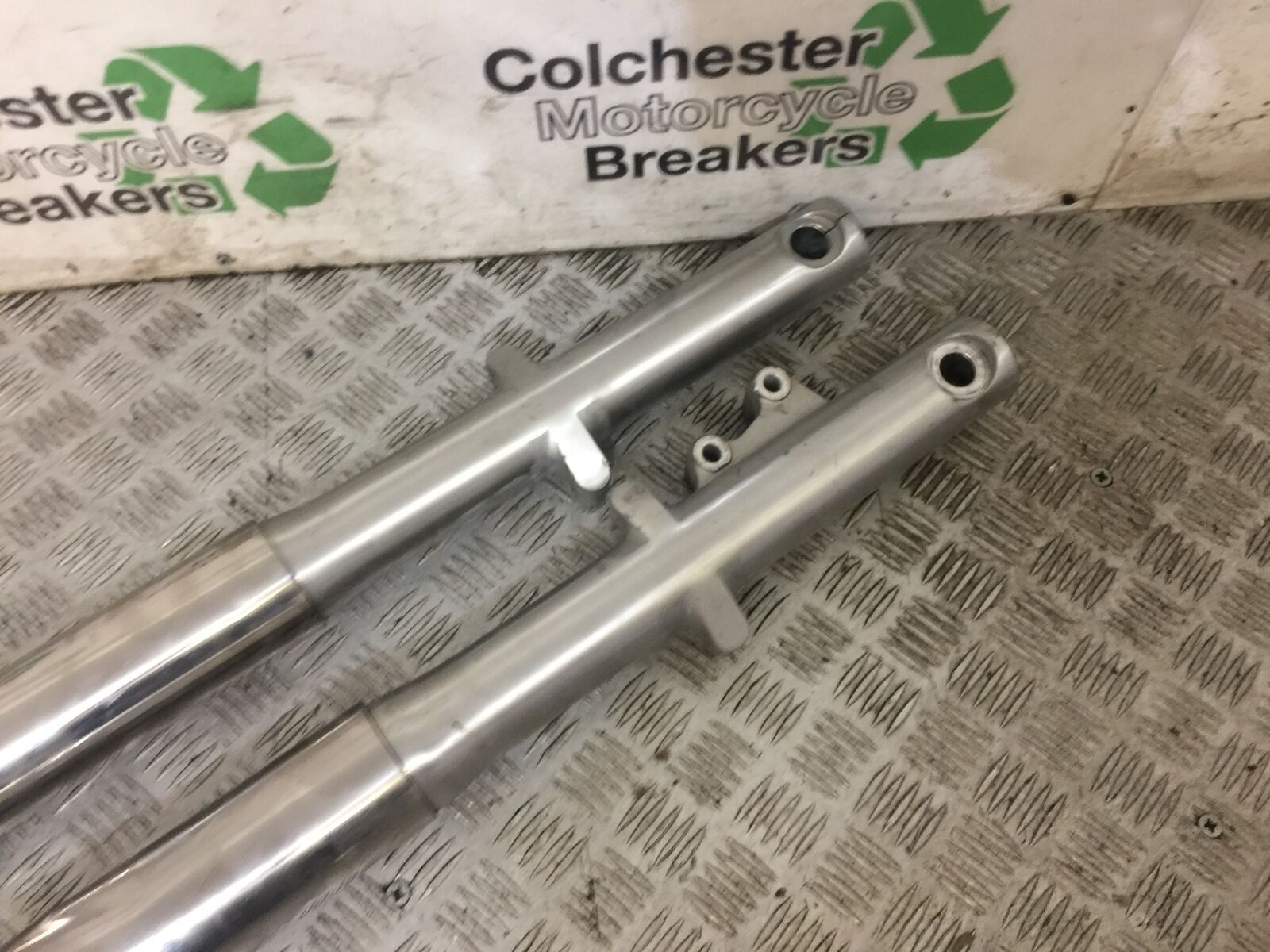 KAWASAKI VN900 CLASSIC FORKS (DAMAGED)  YEAR 2006-2015 (STOCK 706)