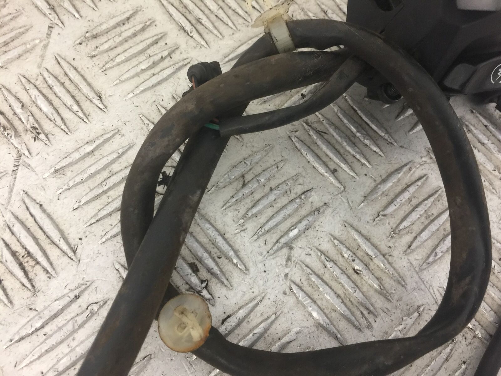 HONDA FORZA 125 RIGHT SWITCH GEAR  YEAR 2015 (STOCK 620)