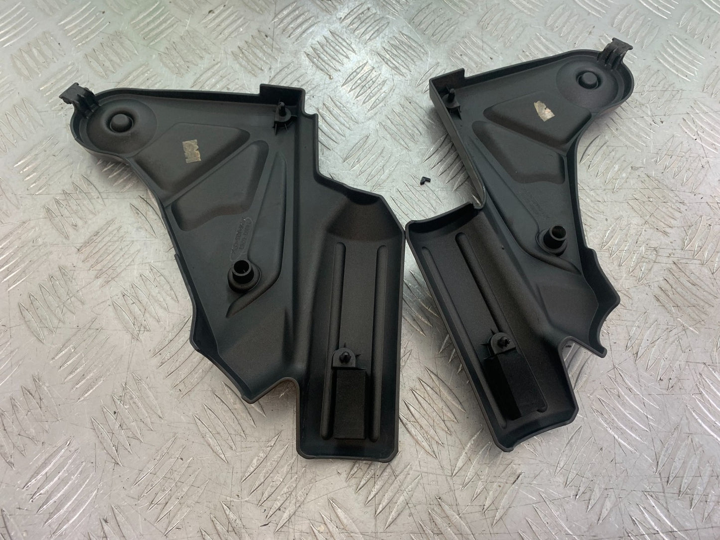 KAWASAKI 650 VERSYS  LEFT & RIGHT FRAME COVERS  YEAR 2015-2018 (CMB1288)