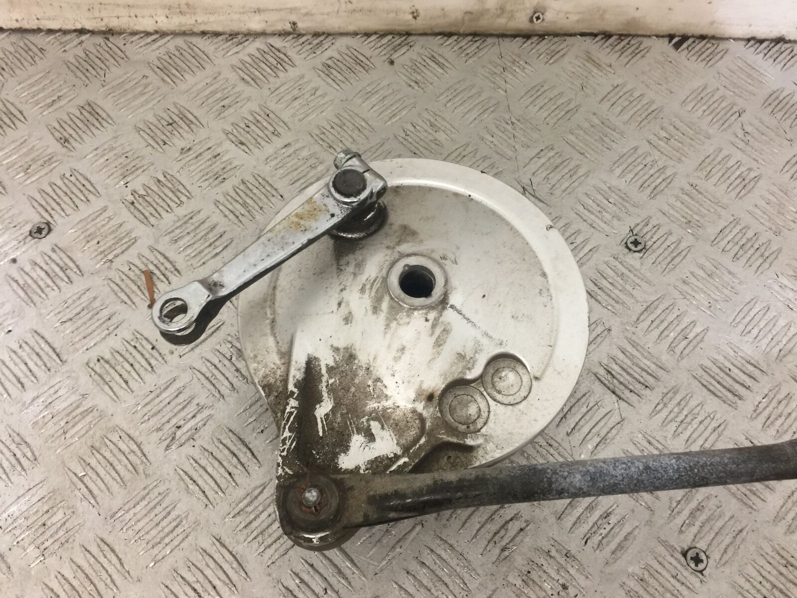 HONDA VT600 VT 600 SHADOW BRAKE HUB  YEAR 1992-1997 (STOCK 833)