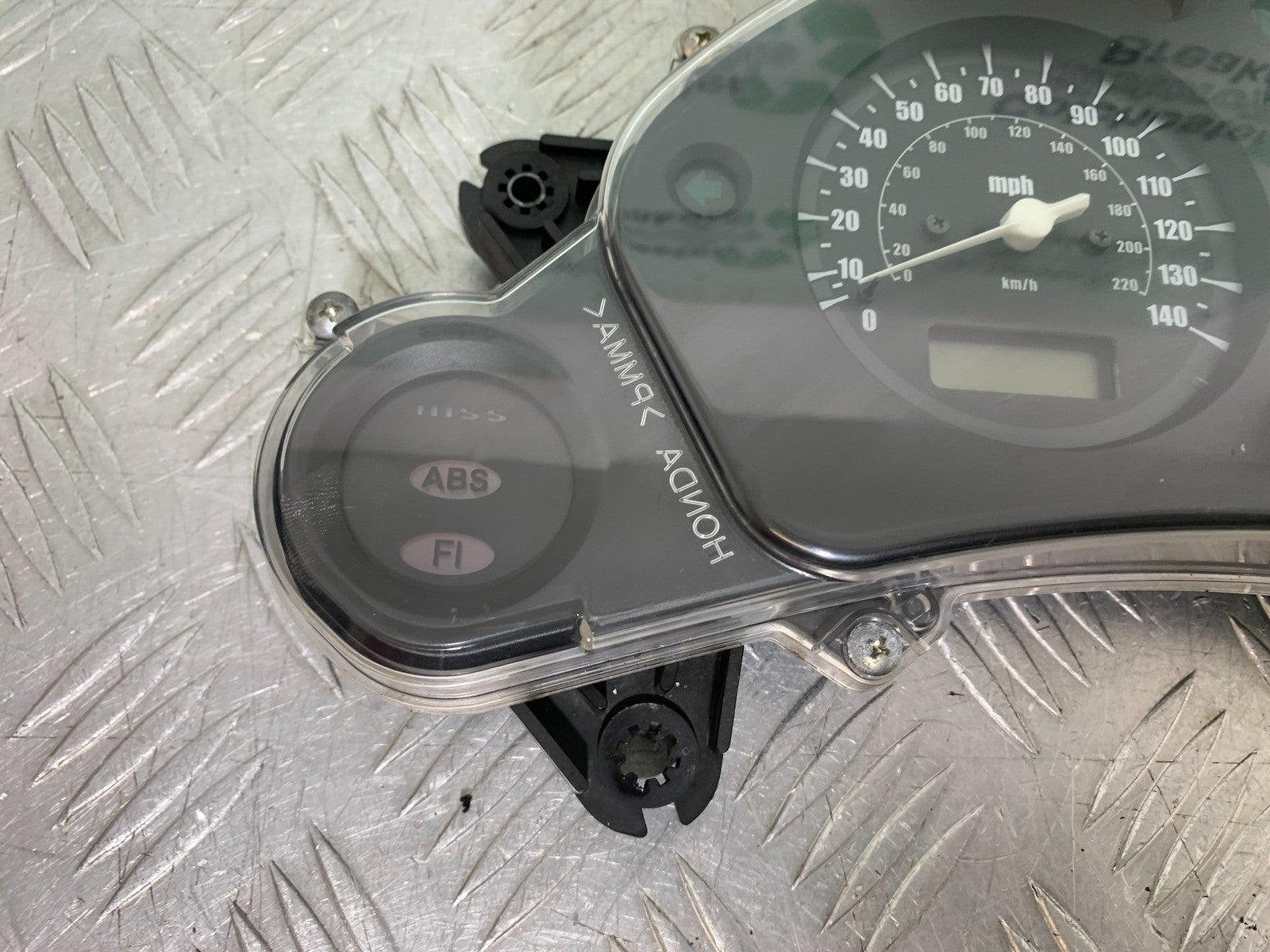 HONDA CBF600 CBF 600 CLOCKS SPEEDO DASH  YEAR 2004 -07 (CMB1247)