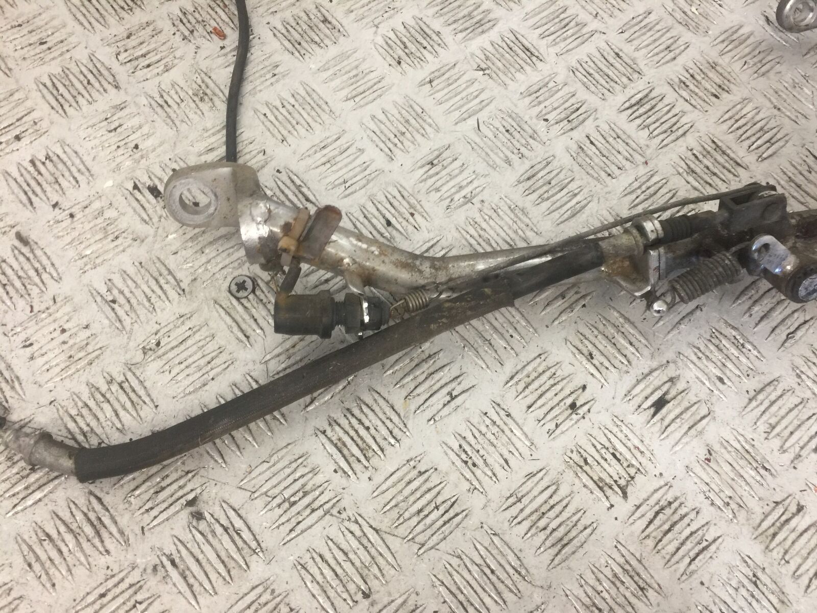 YAMAHA XV535 XV 535 VIRAGO FRONT RIGHT HANGER & PEDAL   YEAR 1994-02 (STOCK 772)