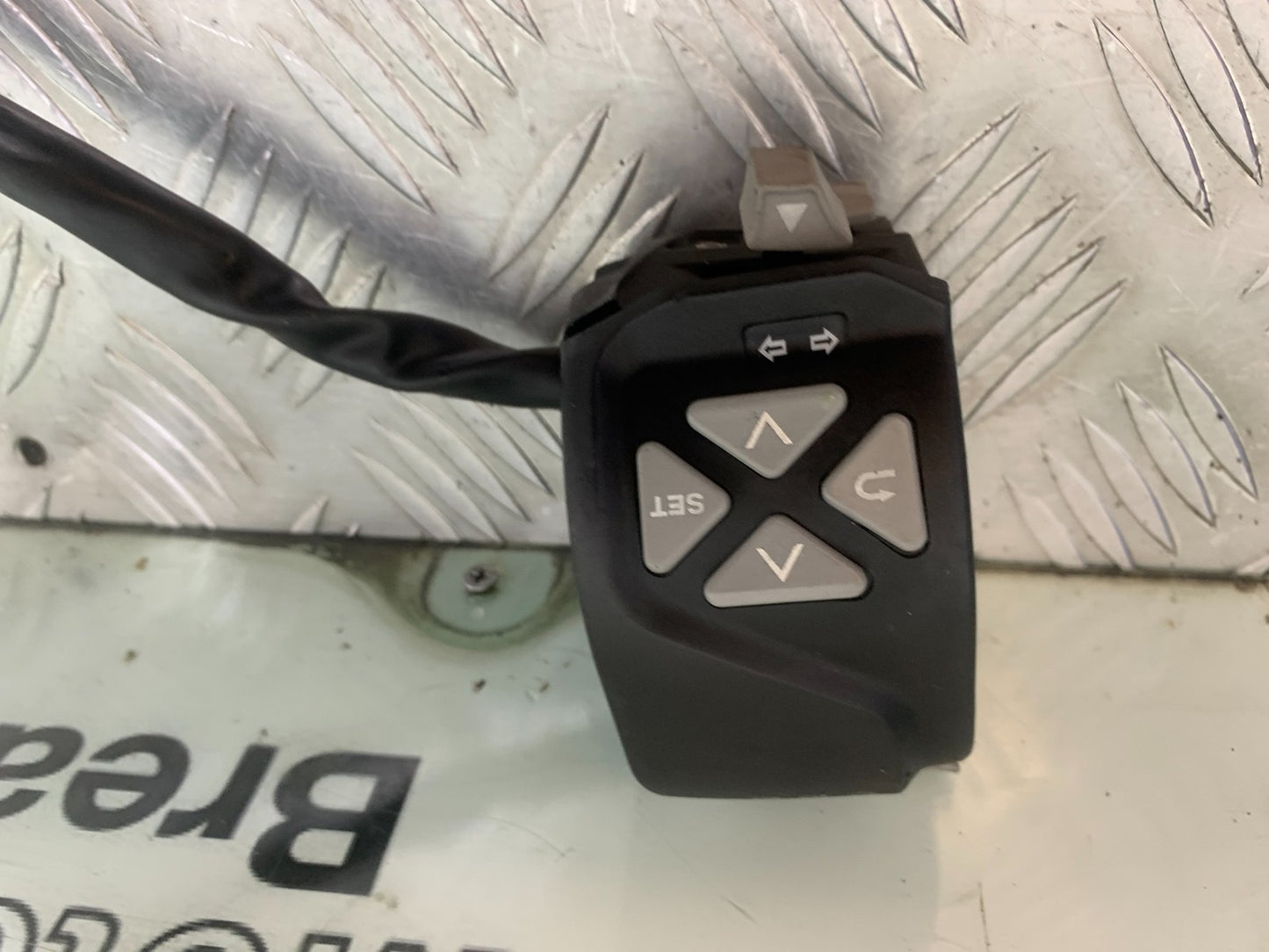 KTM 390 ADVENTURE LEFT SWITCH GEAR YEAR 2020-24 (CMB1240)