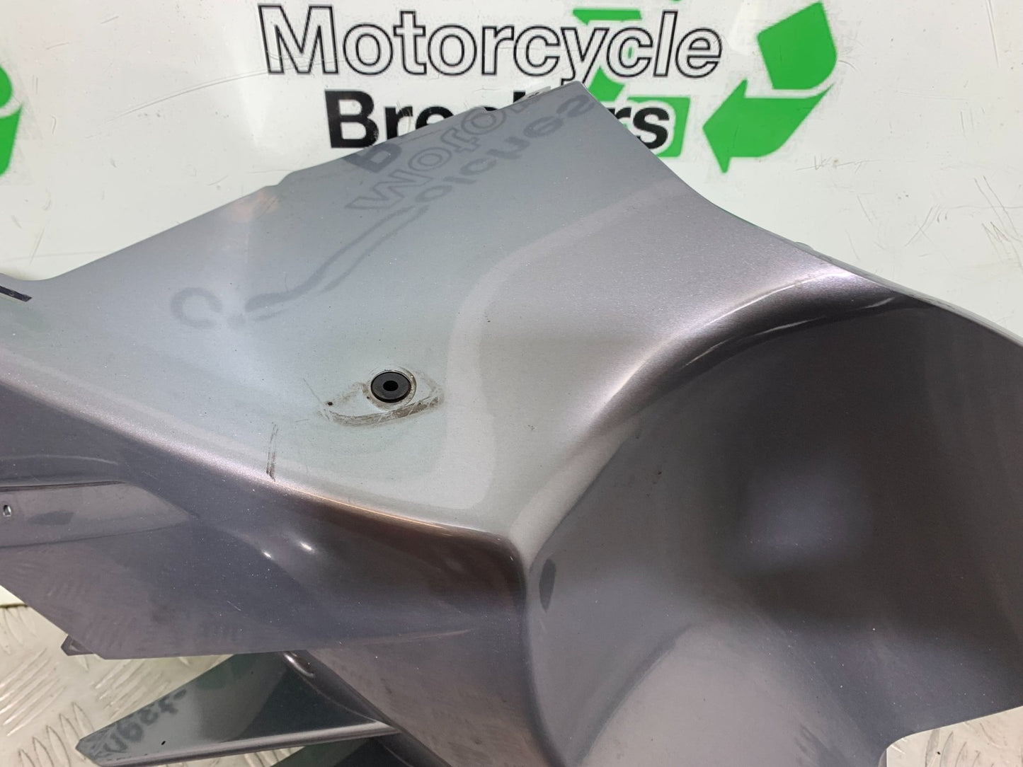 KAWASAKI GTR1400 GTR 1400 LEFT MIDDLE FAIRING PANEL   YEAR 2007-2009 (CMB1306)