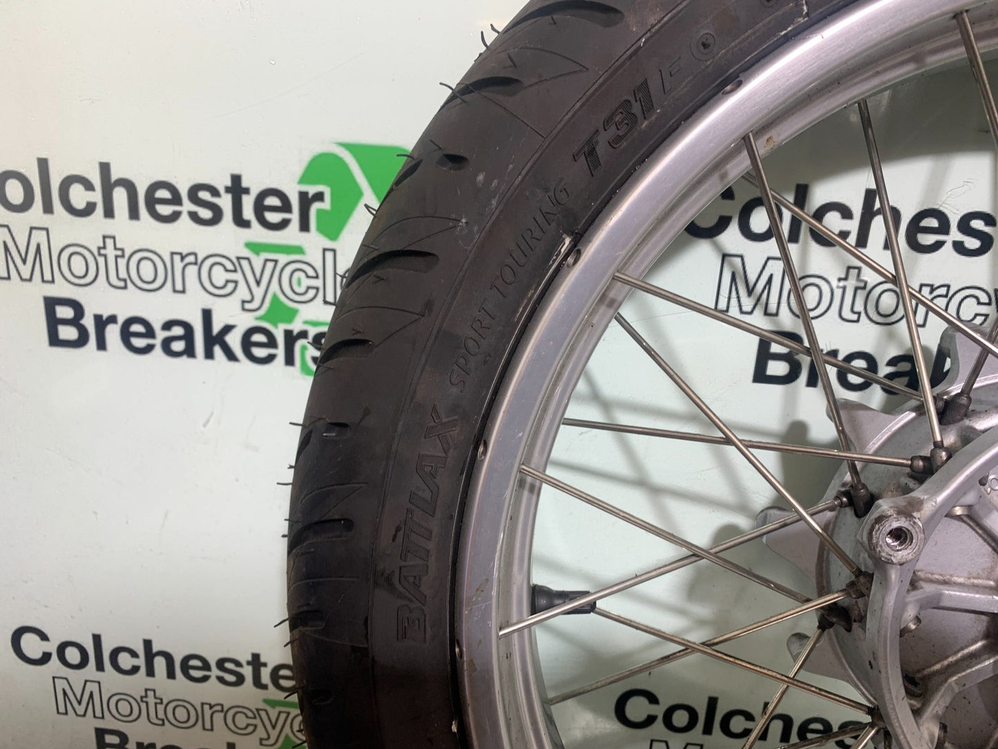 BMW R850 R R850R FRONT WHEEL  (NEW TYRE) YEAR 1994-2002 (CMB1170)