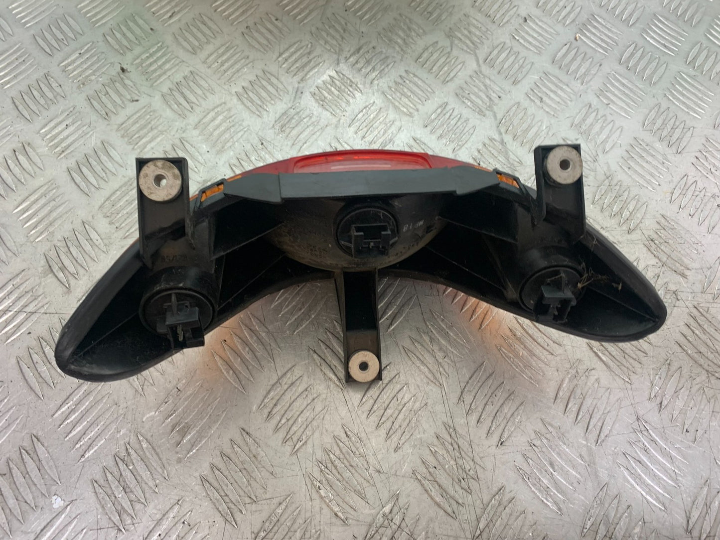 HONDA NT650 V DEAUVILLE REAR LIGHT  YEAR 1998-01(CMB1320)