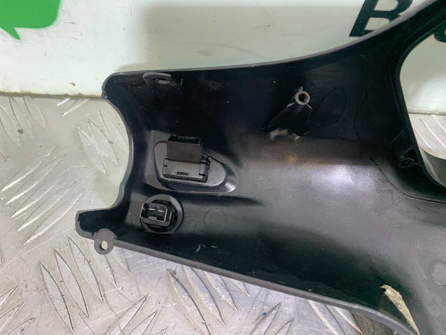 PIAGGIO VESPA GT125 L SWITCHES AND PANEL COVER YEAR 2003  (CMB1300)