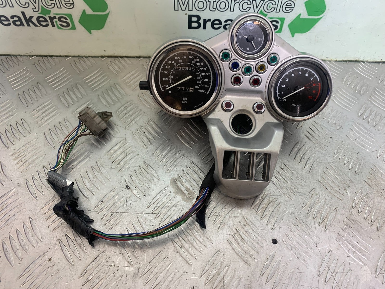 BMW R850 R R850R CLOCKS SPEEDO DASH  YEAR 1994-2002 (CMB1170)