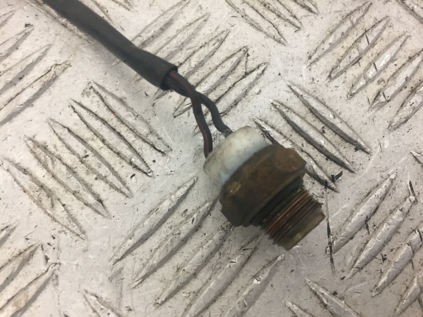SUZUKI GSF1250 FAN SWITCH    YEAR 2012-2014 (STOCK 650)