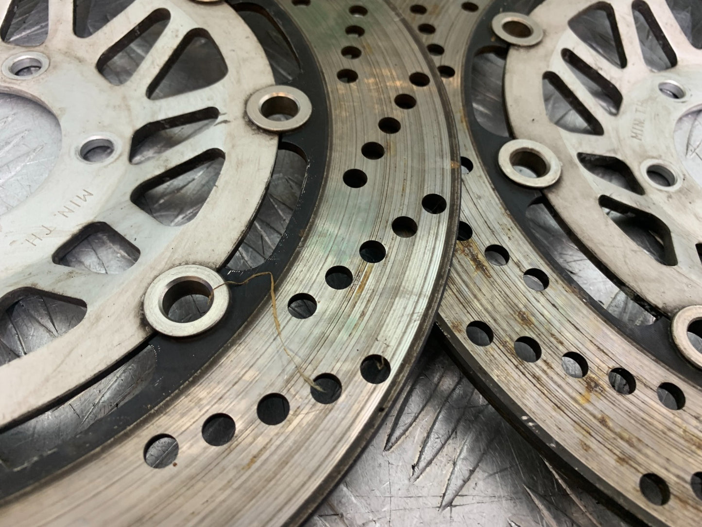 SUZUKI RF900 RF 900 FRONT BRAKE DISCS  YEAR 1994-1999 CMB1326