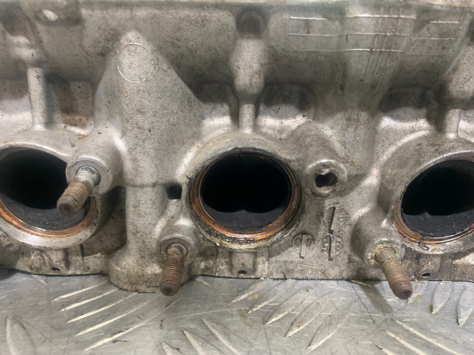 HONDA CBR1000 RR FIREBLADE CYLINDER HEAD 2008-2011 (CMB1179)