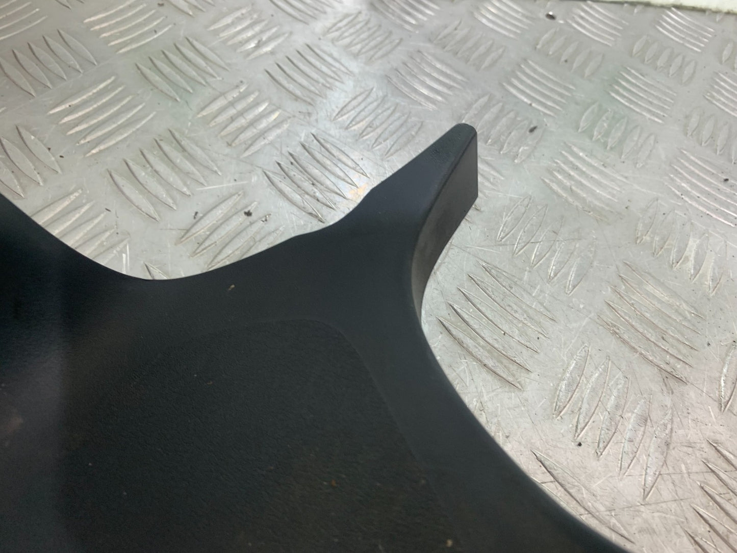HONDA NT650 V DEAUVILLE LEFT TOP FAIRING INFILL PANEL   YEAR 1999 (CMB1268)