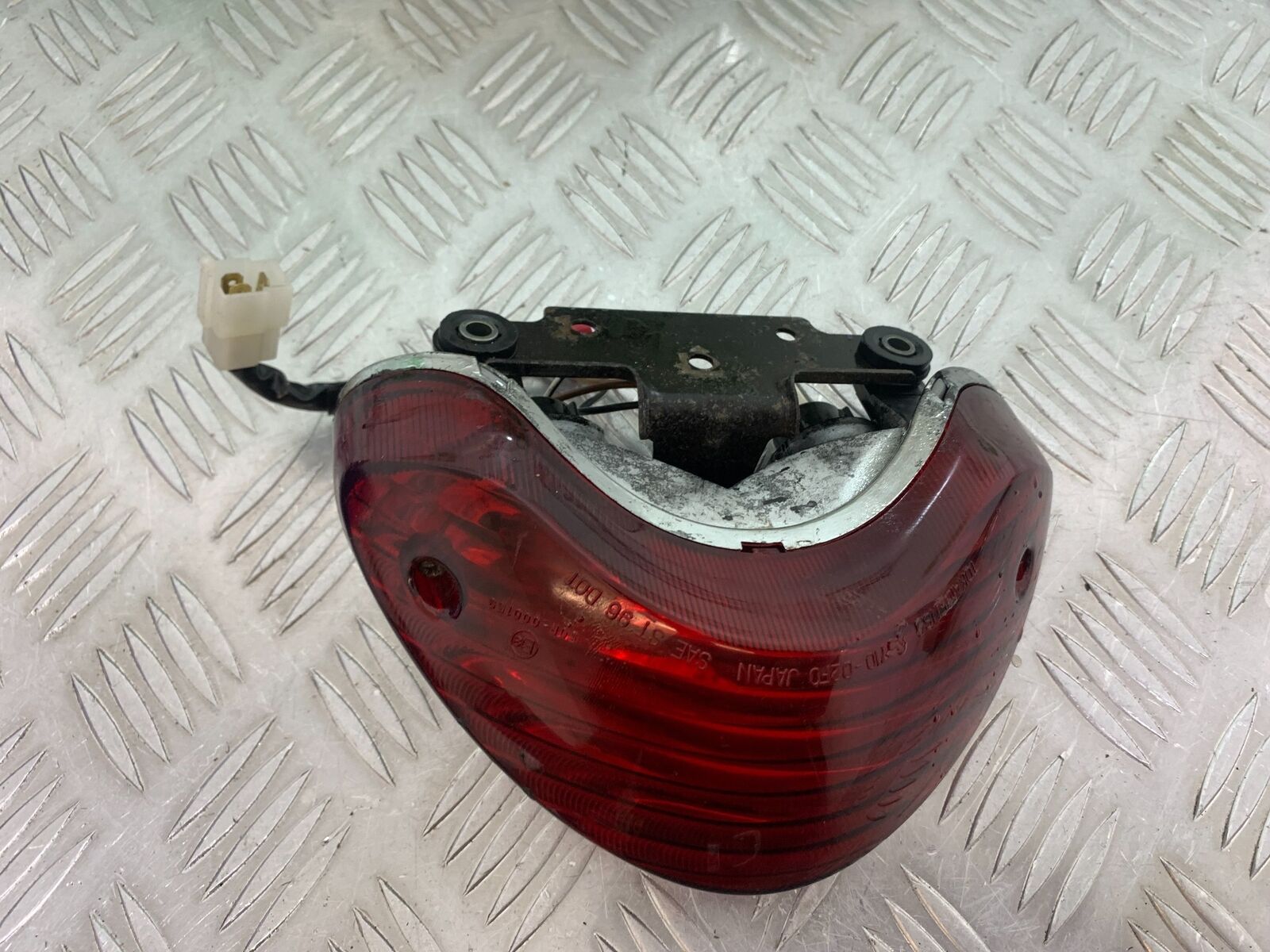 SUZUKI SV650 SV 650 mk1 REAR LIGHT  YEAR 1999-2002 (CMB1036)