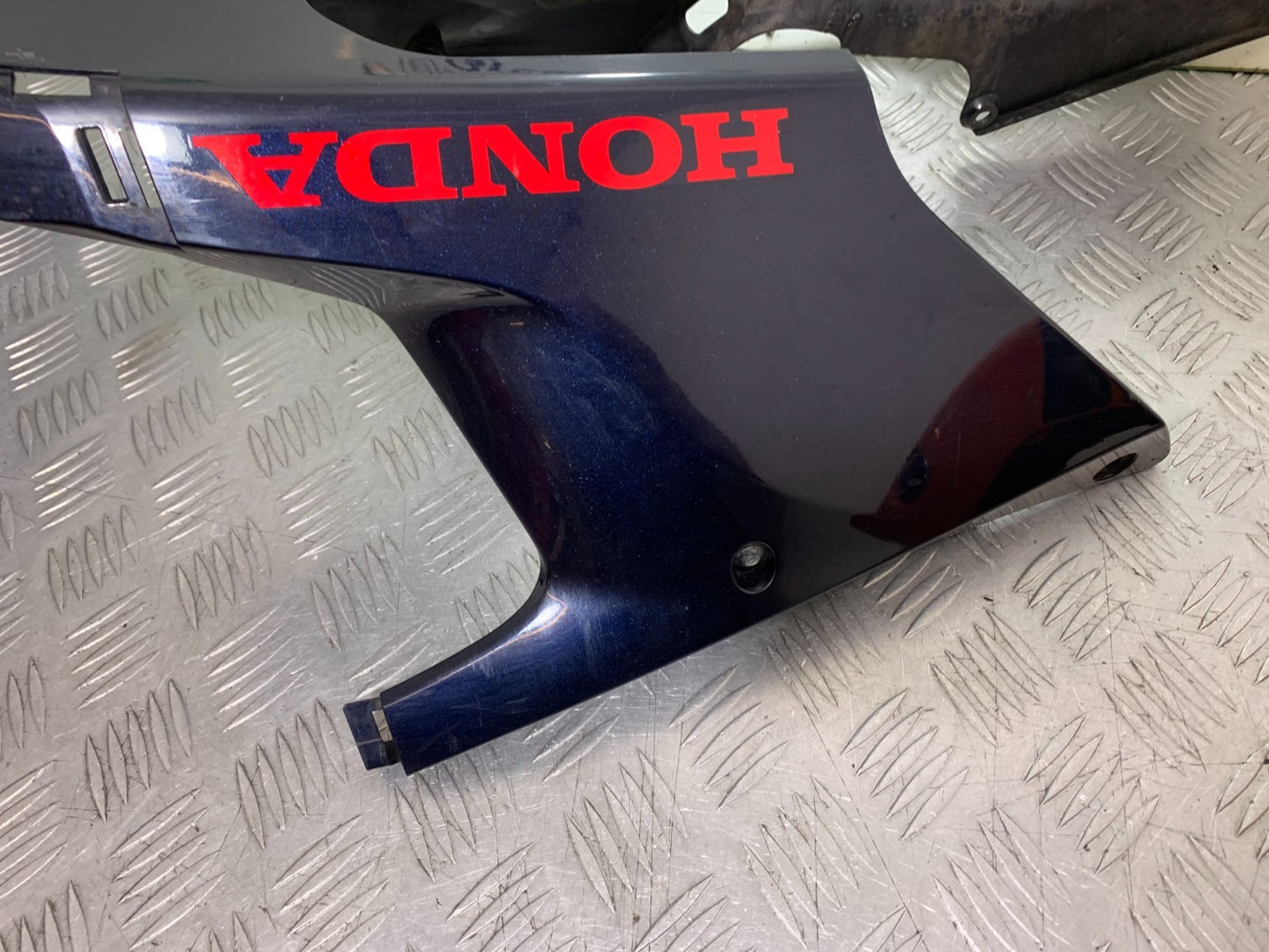 HONDA CBR1000 RR  BELLY PAN YEAR  2008-2011(CMB1330)