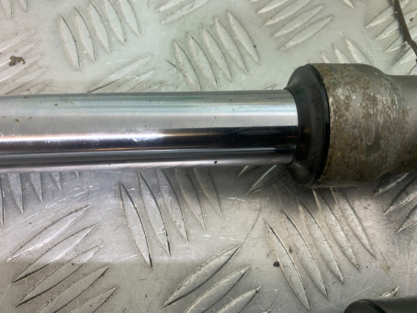 LEXMOTO MATADOR 125 JJ125T-17 FORKS (CMB1115)